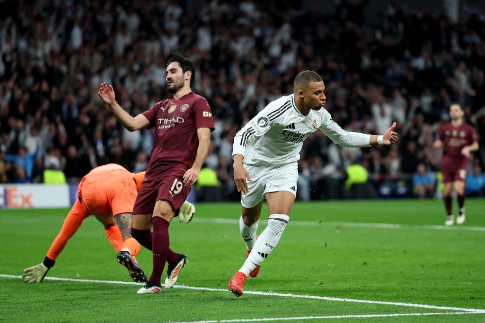 巨大的青少 巨大的青少